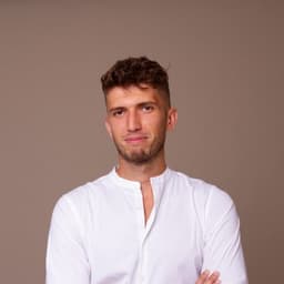 Márton Nevelős